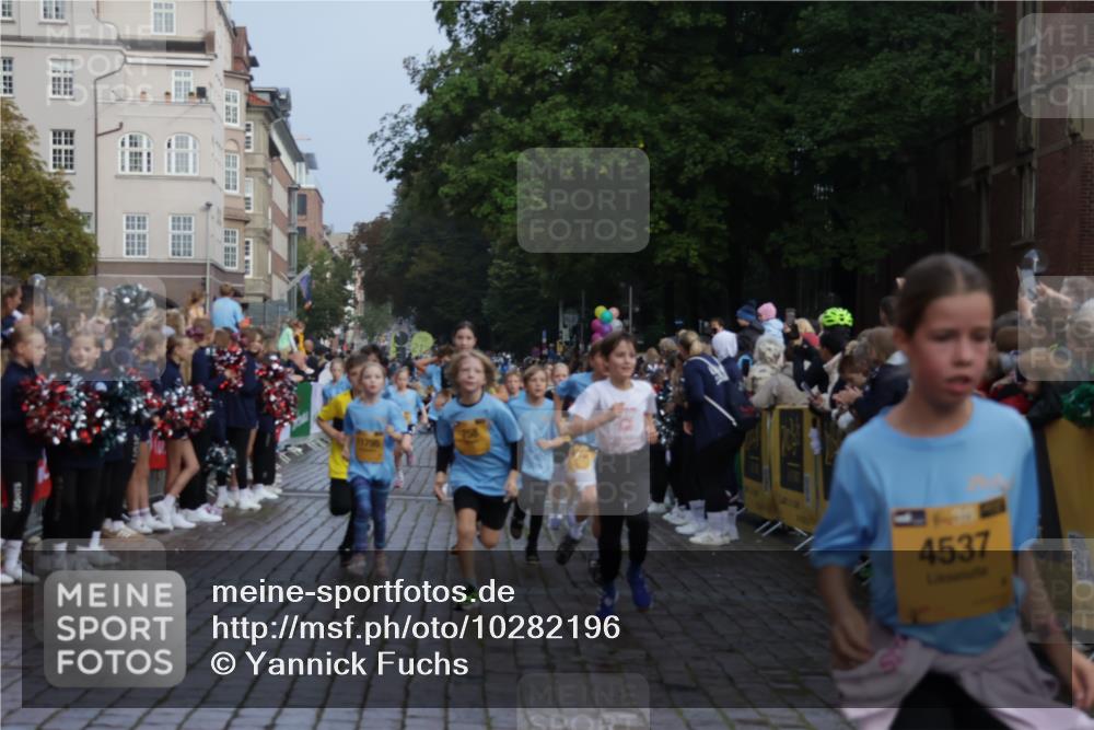 13.09.2026 - Kiel Lauf Yannick Fuchs http://msf.ph/oto/10282196 13.09.2026 08:56:08 Ziel 74, 76, 234, 669, 808, 1126, 1346, 1444, 1581, 2143, 2197, 2685, 2711, 3179, 3350, 3409, 3454, 5012, 5259, 5759, 6212, 6232, 6738, 7155, 7390, 7489, 7816, 8527, 9374, 9930, 9935, 10803, 11376, 11995, 12138, 12242, 12557, 277, 547, 645, 1150, 1160, 1249, 1310, 1712, 2453, 2711, 2998, 3253, 3358, 4122, 4545, 4682, 4755, 5289, 5297, 5547, 5781, 5876, 6290, 7748, 7929, 9033, 9302, 10227, 10271, 10818, 11439, 11657, 12712, 3750, 4023, 5545, 5823, 329, 7207, 7601, 7907, 12219 meine-sportfotos.de