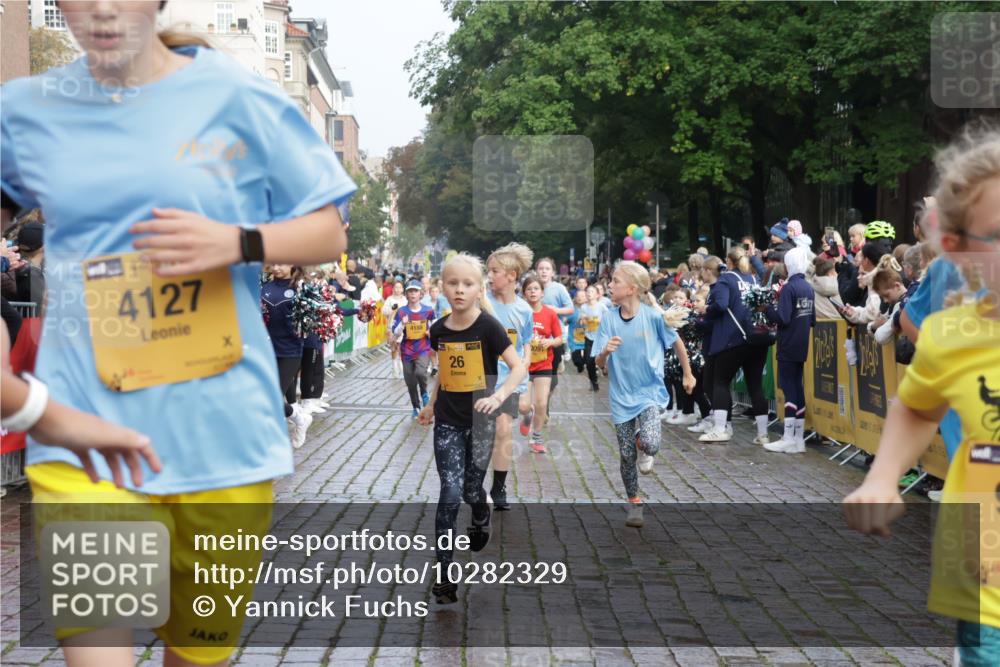 13.09.2026 - Kiel Lauf Yannick Fuchs http://msf.ph/oto/10282329 13.09.2026 08:56:16 Ziel 669, 1346, 2197, 2497, 2640, 2685, 3179, 3350, 3750, 4023, 4165, 5545, 5687, 5759, 5823, 6003, 6212, 6232, 6275, 6591, 6738, 7155, 7390, 7489, 7702, 7726, 7769, 8056, 8259, 8544, 8917, 9374, 10803, 11310, 11409, 11995, 12242, 74, 76, 234, 277, 547, 645, 808, 1126, 1150, 1160, 1249, 1310, 1444, 1581, 1712, 2143, 2711, 2998, 3253, 3358, 3409, 3454, 4545, 4682, 4755, 5012, 5259, 5289, 5297, 5547, 5781, 5876, 6290, 7748, 9033, 9302, 10818, 11439 meine-sportfotos.de