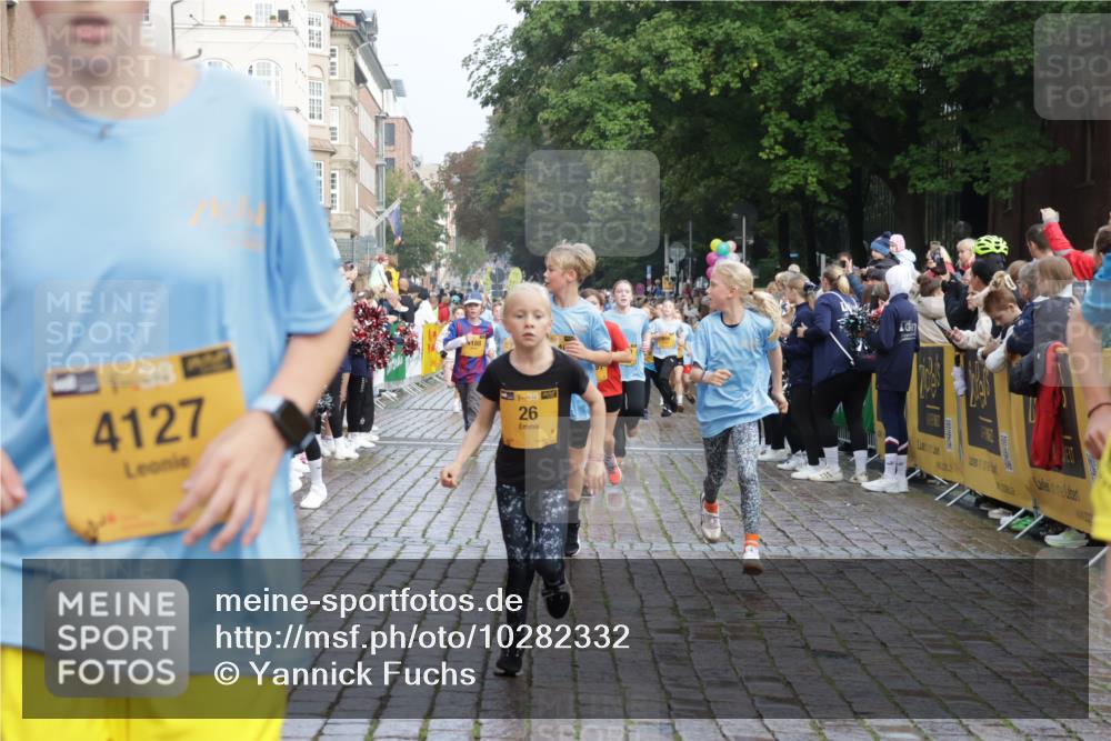 13.09.2026 - Kiel Lauf Yannick Fuchs http://msf.ph/oto/10282332 13.09.2026 08:56:16 Ziel 669, 1346, 2197, 2497, 2640, 2685, 3179, 3350, 3750, 4023, 4165, 5545, 5687, 5759, 5823, 6003, 6212, 6232, 6275, 6591, 6738, 7155, 7390, 7489, 7702, 7726, 7769, 8056, 8259, 8544, 8917, 9374, 10803, 11310, 11409, 11995, 12242, 74, 76, 234, 277, 547, 645, 808, 1126, 1150, 1160, 1249, 1310, 1444, 1581, 1712, 2143, 2711, 2998, 3253, 3358, 3409, 3454, 4545, 4682, 4755, 5012, 5259, 5289, 5297, 5547, 5781, 5876, 6290, 7748, 9033, 9302, 10818, 11439 meine-sportfotos.de