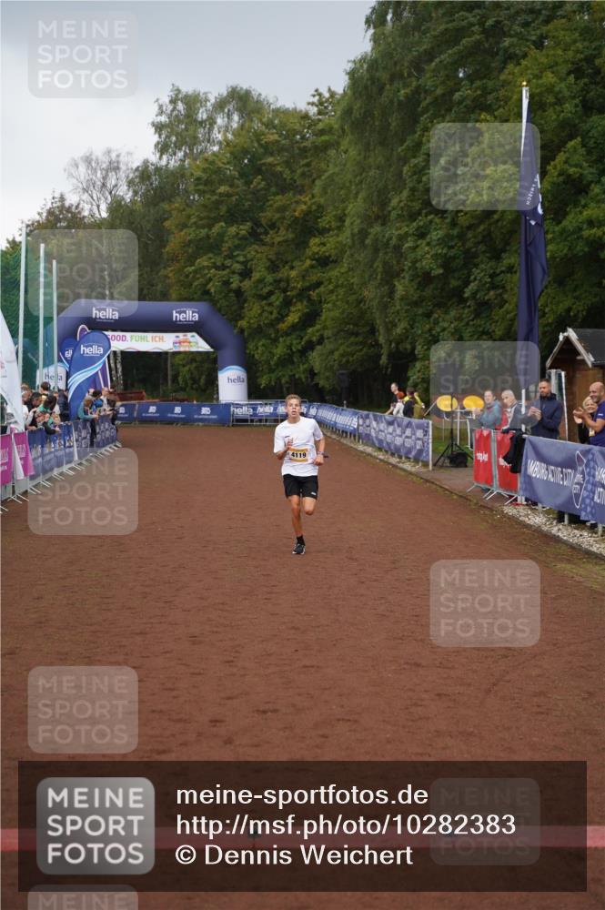 13.09.2026 - Airport Race Dennis Weichert http://msf.ph/oto/10282383 13.09.2026 10:20:42 Ziel 4119 meine-sportfotos.de
