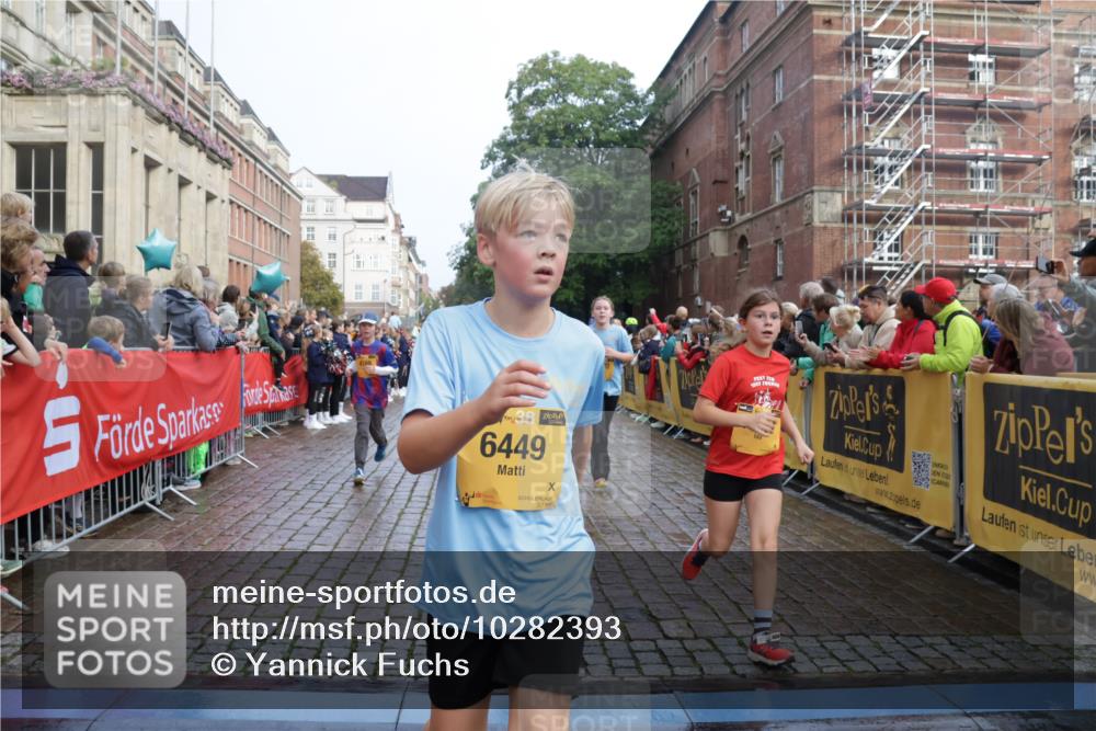 13.09.2026 - Kiel Lauf Yannick Fuchs http://msf.ph/oto/10282393 13.09.2026 08:56:20 Ziel 407, 470, 669, 759, 1009, 1346, 2173, 2497, 2640, 2685, 2719, 3350, 3750, 4023, 4165, 4537, 4602, 5459, 5545, 5687, 5759, 5823, 6003, 6212, 6275, 6371, 6591, 7390, 7702, 7726, 7769, 8056, 8259, 8544, 8784, 8917, 9374, 9957, 10610, 10803, 11310, 11409, 12242, 74, 76, 234, 277, 547, 645, 669, 808, 1126, 1160, 1249, 1310, 1444, 1581, 1712, 2143, 2197, 2711, 3179, 3253, 3350, 3358, 3409, 3454, 4545, 4682, 4755, 5012, 5259, 5289, 5297, 5547, 5759, 5781, 5876, 6212, 6232, 6290 meine-sportfotos.de
