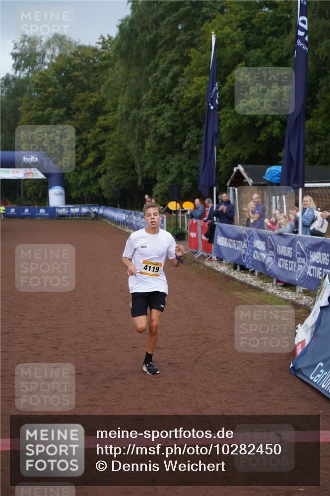 13.09.2026 - Airport Race Dennis Weichert http://msf.ph/oto/10282450 13.09.2026 10:20:44 Ziel 4119 meine-sportfotos.de