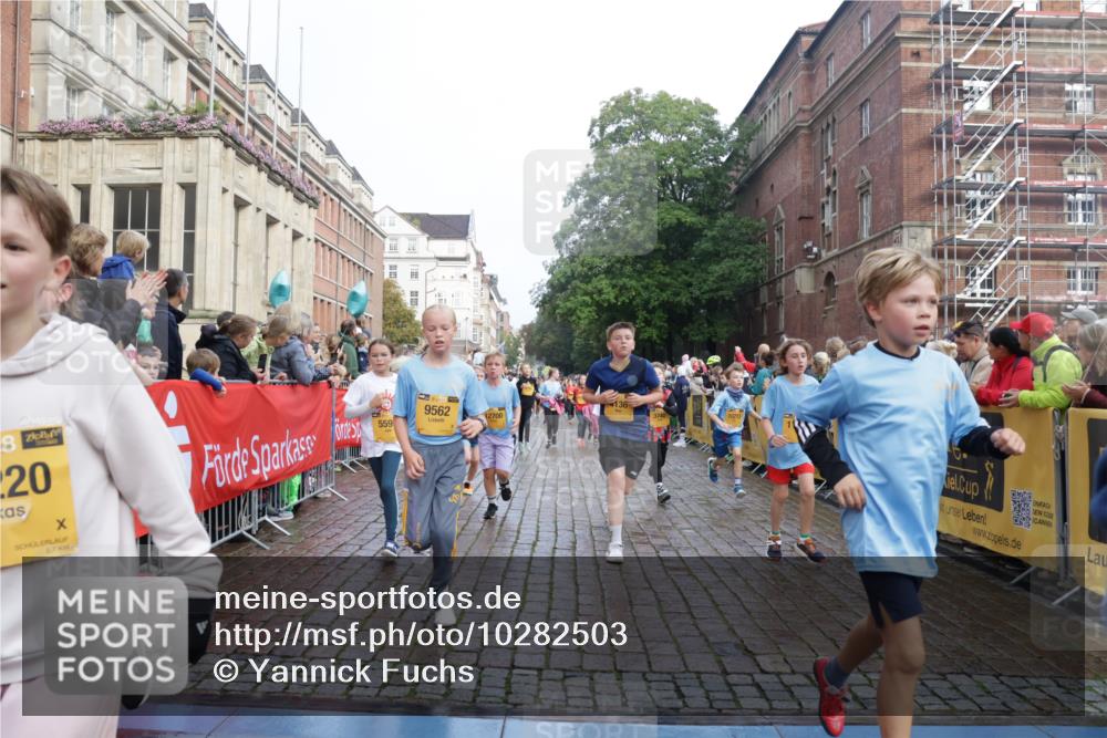13.09.2026 - Kiel Lauf Yannick Fuchs http://msf.ph/oto/10282503 13.09.2026 08:56:26 Ziel 407, 470, 582, 758, 759, 1009, 1950, 2173, 2497, 2640, 2719, 3078, 3750, 4023, 4165, 4537, 4602, 5315, 5459, 5545, 5823, 6275, 6371, 6591, 7702, 7726, 7769, 7865, 7866, 8056, 8259, 8544, 8719, 8784, 8917, 9021, 9957, 10610, 11310, 11409, 11795, 12032, 74, 76, 234, 547, 669, 808, 1126, 1346, 1444, 1581, 2143, 2197, 2685, 2711, 3179, 3350, 3358, 3409, 3454, 4755, 5012, 5259, 5289, 5297, 5547, 5687, 5759, 5781, 6003, 6212, 6232, 7390, 9374 meine-sportfotos.de