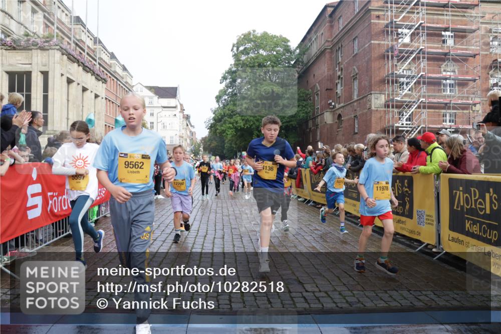 13.09.2026 - Kiel Lauf Yannick Fuchs http://msf.ph/oto/10282518 13.09.2026 08:56:27 Ziel 407, 470, 582, 758, 759, 1009, 1137, 1950, 2173, 2497, 2640, 2719, 3078, 3750, 4023, 4127, 4165, 4537, 4602, 4617, 5315, 5459, 5545, 5823, 6275, 6371, 6591, 7702, 7726, 7769, 7865, 7866, 8056, 8259, 8544, 8719, 8784, 8917, 9021, 9626, 9957, 10610, 10939, 11310, 11795, 12032, 74, 76, 234, 547, 669, 808, 1126, 1346, 1444, 1581, 2143, 2197, 2497, 2640, 2685, 2711, 3179, 3350, 3358, 3409, 3454, 4165, 4755, 5012, 5259, 5289, 5547, 5687, 5759, 5781, 6003, 6212, 6232, 7390, 9374 meine-sportfotos.de