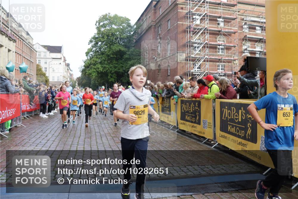 13.09.2026 - Kiel Lauf Yannick Fuchs http://msf.ph/oto/10282651 13.09.2026 08:56:33 Ziel 26, 470, 582, 758, 1009, 1137, 1950, 2173, 2719, 3078, 3520, 3930, 4127, 4128, 4188, 4537, 4602, 4617, 5315, 6449, 7865, 7866, 8160, 8719, 8784, 8785, 9021, 9626, 10091, 10612, 10939, 11795, 12032, 74, 76, 234, 407, 470, 669, 759, 808, 1009, 1126, 1346, 1444, 1581, 2143, 2173, 2197, 2497, 2640, 2685, 2711, 3179, 3350, 3409, 3454, 3750, 4023, 4165, 5012, 5259, 5687, 5759, 6003, 6212, 6232, 7390, 9374, 482, 653, 1222, 2479, 2543, 5781 meine-sportfotos.de