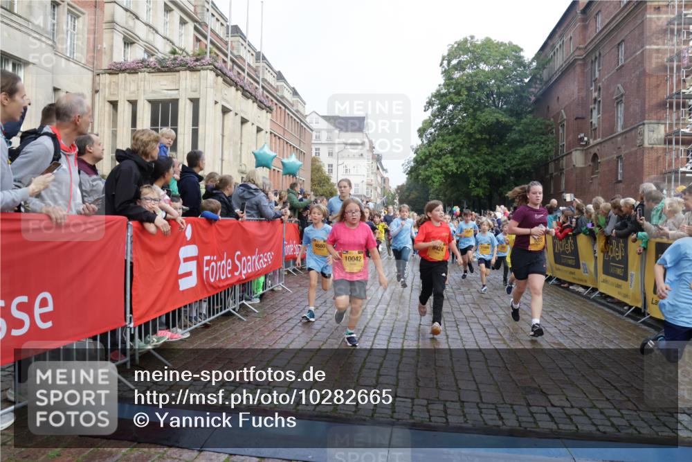 13.09.2026 - Kiel Lauf Yannick Fuchs http://msf.ph/oto/10282665 13.09.2026 08:56:33 Ziel 26, 470, 582, 758, 1009, 1137, 1950, 2173, 2719, 3078, 3520, 3930, 4127, 4128, 4188, 4537, 4602, 4617, 5315, 6449, 7865, 7866, 8160, 8719, 8784, 8785, 9021, 9626, 10091, 10612, 10939, 11795, 12032, 74, 76, 234, 407, 470, 669, 759, 808, 1009, 1126, 1346, 1444, 1581, 2143, 2173, 2197, 2497, 2640, 2685, 2711, 3179, 3350, 3409, 3454, 3750, 4023, 4165, 5012, 5259, 5687, 5759, 6003, 6212, 6232, 7390, 9374, 482, 653, 1222, 2479, 2543, 5781 meine-sportfotos.de