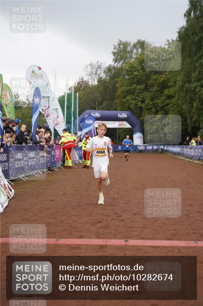 13.09.2026 - Airport Race Dennis Weichert http://msf.ph/oto/10282674 13.09.2026 10:21:09 Ziel 4068 meine-sportfotos.de