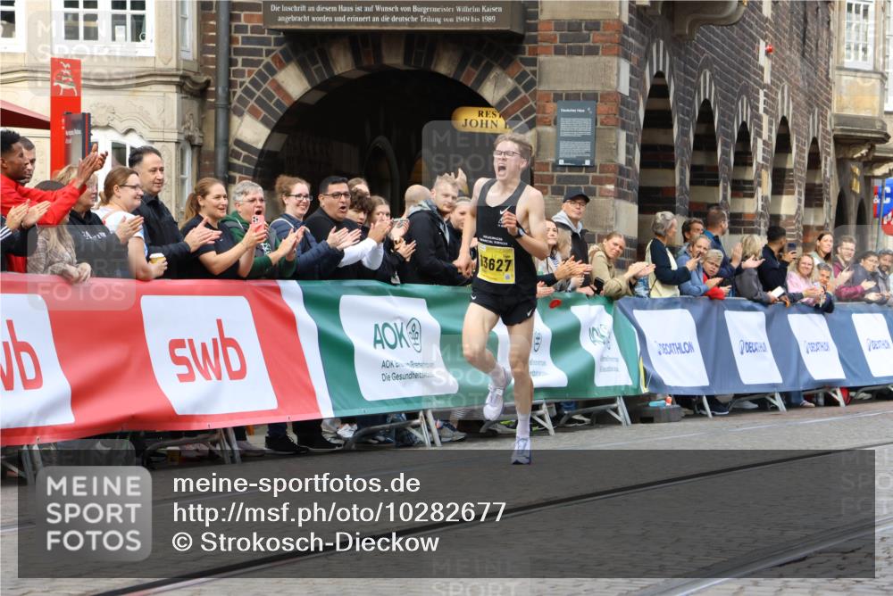 13.09.2026 - 21. swb-Marathon Bremen Strokosch-Dieckow http://msf.ph/oto/10282677 13.09.2026 10:27:15 Ziel 13502, 13627 meine-sportfotos.de