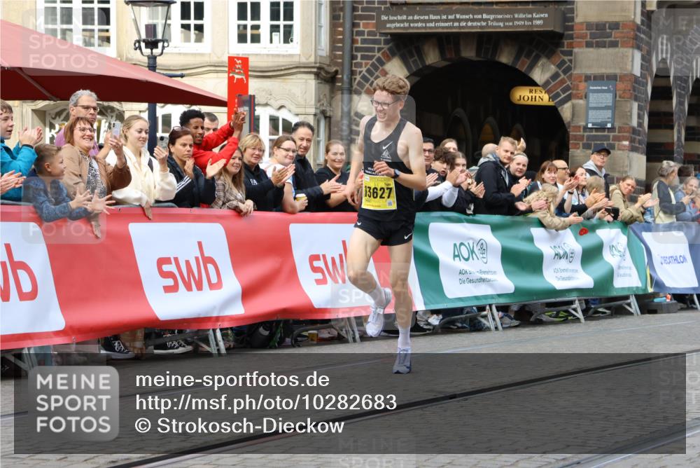 13.09.2026 - 21. swb-Marathon Bremen Strokosch-Dieckow http://msf.ph/oto/10282683 13.09.2026 10:27:16 Ziel 13502, 13627 meine-sportfotos.de