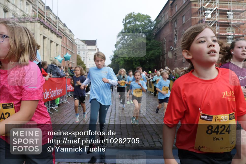 13.09.2026 - Kiel Lauf Yannick Fuchs http://msf.ph/oto/10282705 13.09.2026 08:56:35 Ziel 26, 582, 758, 899, 1137, 1285, 1950, 3078, 3520, 3930, 4127, 4128, 4188, 4228, 4537, 4617, 5315, 6449, 7865, 7866, 8160, 8719, 8785, 9021, 9626, 10091, 10612, 10939, 11795, 12032, 74, 76, 234, 407, 470, 669, 759, 808, 1009, 1126, 1346, 1444, 1581, 2143, 2173, 2197, 2497, 2640, 2685, 2719, 3179, 3350, 3454, 3750, 4023, 4165, 5012, 5259, 5687, 5759, 6003, 6212, 6232, 7390, 9374, 81, 482, 653, 1222, 2479, 2543, 74, 5781 meine-sportfotos.de