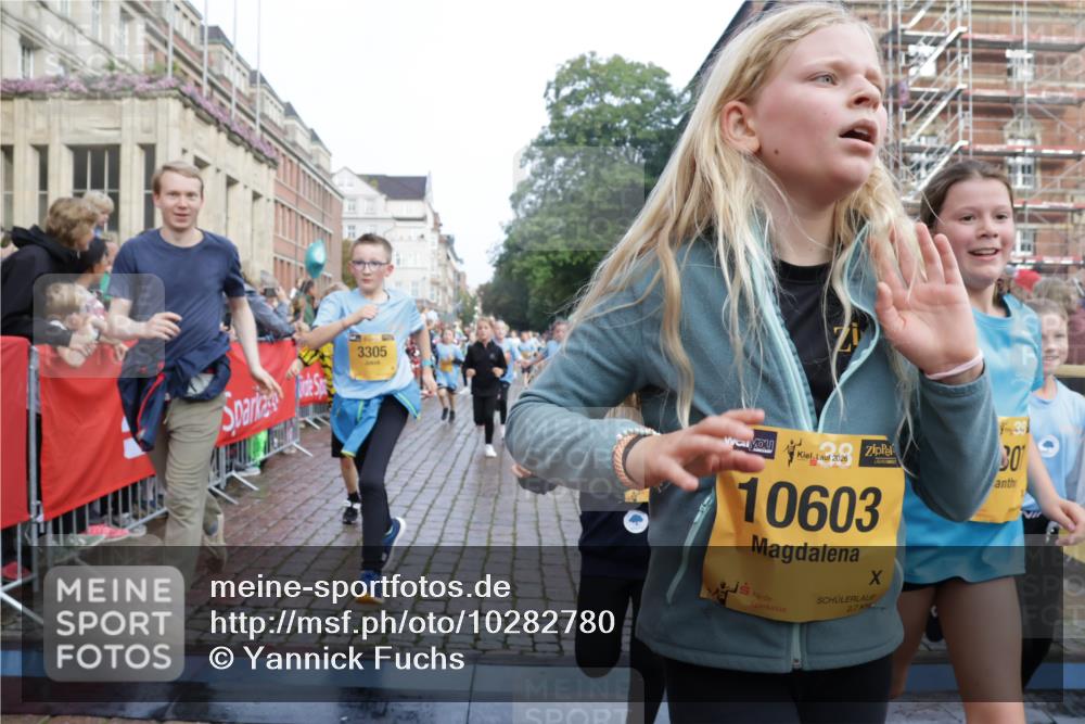 13.09.2026 - Kiel Lauf Yannick Fuchs http://msf.ph/oto/10282780 13.09.2026 08:56:38 Ziel 26, 139, 582, 899, 1137, 1285, 1340, 1544, 1950, 2478, 3078, 3520, 3930, 4127, 4128, 4188, 4228, 4617, 5097, 5180, 5315, 5597, 6449, 7865, 8160, 8719, 8785, 9021, 9176, 9562, 9626, 10091, 10612, 10939, 11795, 12032, 12220, 74, 76, 407, 470, 669, 758, 759, 808, 1009, 1126, 1346, 1444, 2143, 2173, 2197, 2497, 2640, 2685, 2719, 3078, 3179, 3350, 3750, 4023, 4165, 5012, 5687, 5759, 6003, 6212, 6232, 7390, 9374, 81, 482, 653, 1222, 2479, 2543, 3034, 74, 5781 meine-sportfotos.de