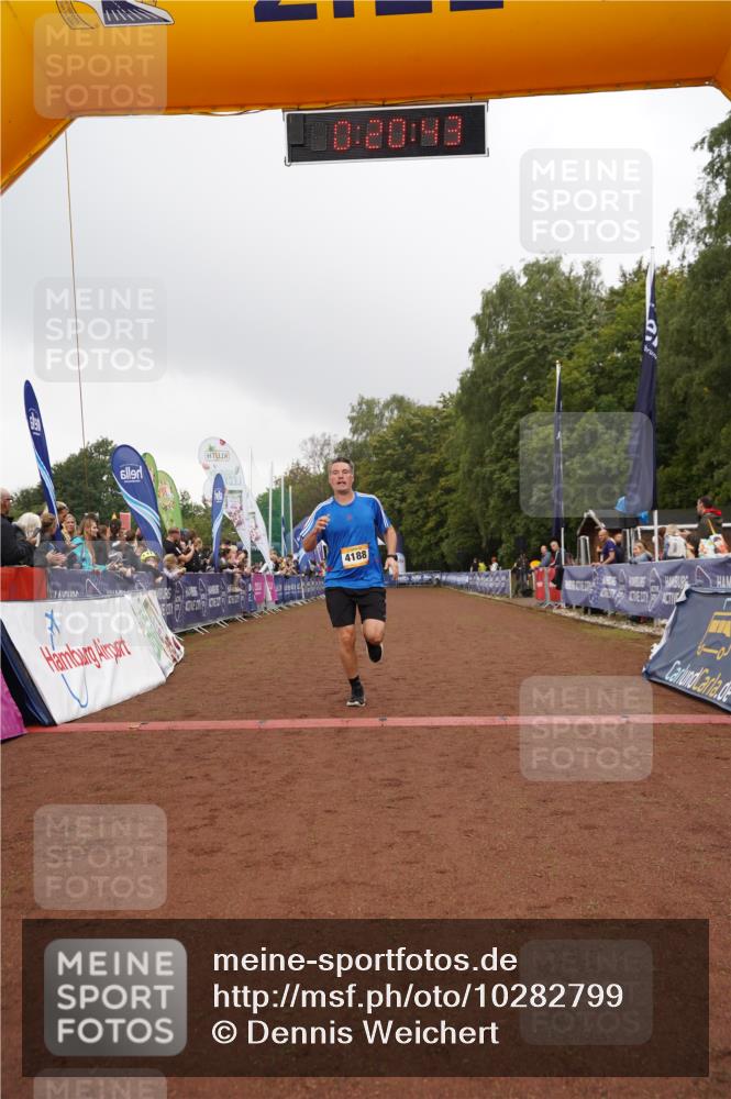 13.09.2026 - Airport Race Dennis Weichert http://msf.ph/oto/10282799 13.09.2026 10:21:17 Ziel 655, 4188 meine-sportfotos.de