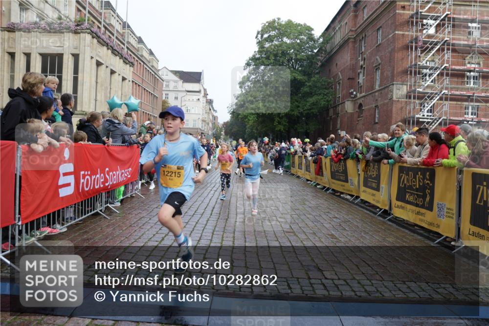 13.09.2026 - Kiel Lauf Yannick Fuchs http://msf.ph/oto/10282862 13.09.2026 08:56:49 Ziel 139, 482, 653, 899, 1222, 1285, 1340, 1544, 2478, 2479, 2543, 3303, 3740, 4136, 4228, 4558, 4680, 4901, 4925, 5097, 5180, 5223, 5333, 5597, 6807, 6903, 7559, 7927, 8094, 8270, 8424, 9156, 9176, 9292, 9307, 9562, 9826, 10042, 10213, 10603, 11627, 11978, 11986, 12062, 12154, 12220, 12333, 12700, 26, 407, 470, 582, 758, 759, 1009, 1137, 1285, 1950, 2173, 2497, 2640, 2719, 3078, 3520, 3750, 3930, 4023, 4127, 4128, 4165, 4188, 5687, 6003, 81, 3034, 3179, 6232, 7489 meine-sportfotos.de