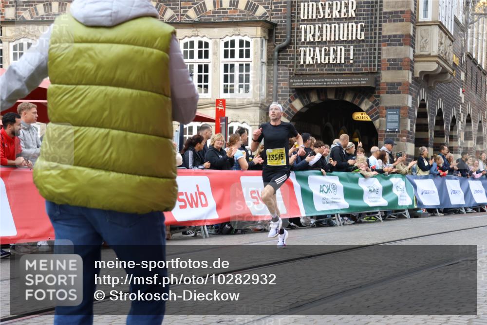 13.09.2026 - 21. swb-Marathon Bremen Strokosch-Dieckow http://msf.ph/oto/10282932 13.09.2026 10:28:45 Ziel 12272, 13515, 13547, 13635, 13624 meine-sportfotos.de
