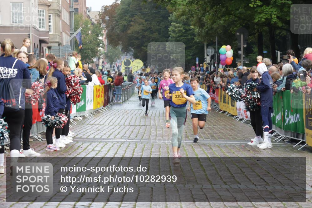 13.09.2026 - Kiel Lauf Yannick Fuchs http://msf.ph/oto/10282939 13.09.2026 08:56:57 Ziel 81, 482, 653, 1222, 2384, 2479, 2543, 3034, 3161, 3305, 4558, 4680, 4901, 4908, 4925, 5223, 5333, 6361, 6807, 6903, 7559, 7752, 7927, 8094, 8424, 9156, 9307, 9564, 9826, 9940, 10042, 10603, 11423, 11495, 11558, 11986, 12062, 12154, 12350, 12455, 12522, 26, 139, 407, 470, 582, 758, 759, 899, 1009, 1137, 1285, 1340, 1544, 1950, 2173, 2478, 2719, 3078, 3303, 3520, 3740, 3930, 4127, 4128, 4136, 4188, 4228, 4925, 5597, 8270, 9292, 9562, 10213, 11627, 470 meine-sportfotos.de
