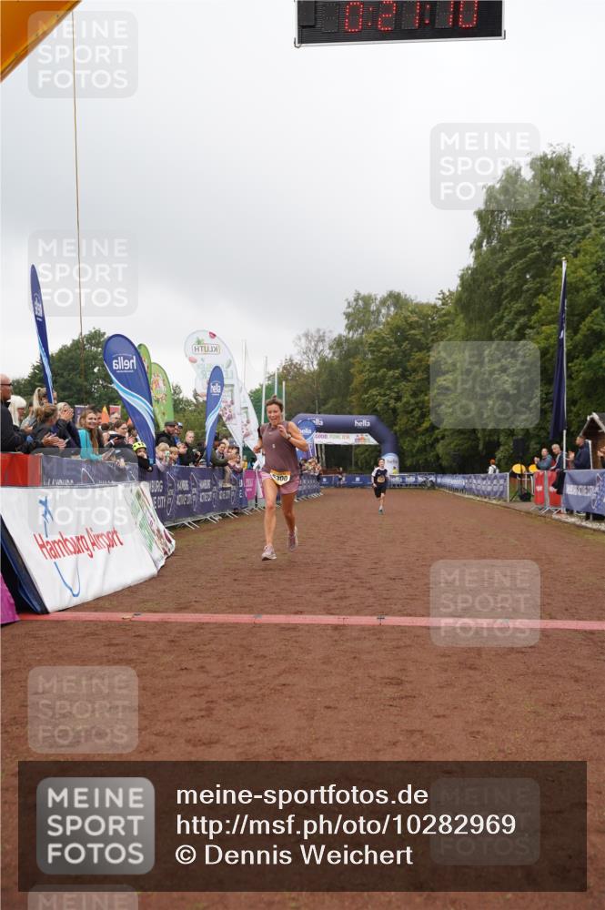 13.09.2026 - Airport Race Dennis Weichert http://msf.ph/oto/10282969 13.09.2026 10:21:43 Ziel 5245, 5300 meine-sportfotos.de