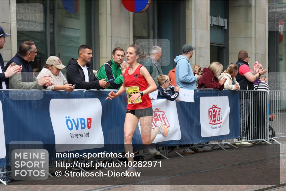 13.09.2026 - 21. swb-Marathon Bremen Strokosch-Dieckow http://msf.ph/oto/10282971 13.09.2026 10:32:20 Ziel 13524, 13550, 13599, 13622, 13543, 13564, 13582, 13632, 13638, 13639 meine-sportfotos.de