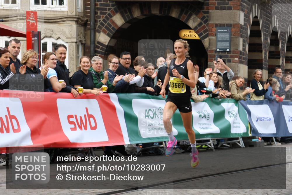 13.09.2026 - 21. swb-Marathon Bremen Strokosch-Dieckow http://msf.ph/oto/10283007 13.09.2026 10:28:48 Ziel 12272, 13515, 13547, 13567, 13635, 13614 meine-sportfotos.de