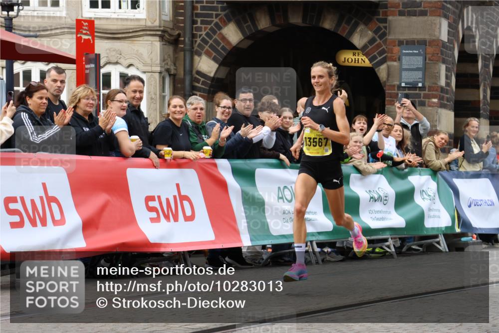 13.09.2026 - 21. swb-Marathon Bremen Strokosch-Dieckow http://msf.ph/oto/10283013 13.09.2026 10:28:48 Ziel 12272, 13515, 13547, 13567, 13635, 13614 meine-sportfotos.de