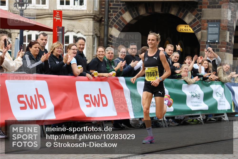 13.09.2026 - 21. swb-Marathon Bremen Strokosch-Dieckow http://msf.ph/oto/10283029 13.09.2026 10:28:48 Ziel 12272, 13515, 13547, 13567, 13635, 13614 meine-sportfotos.de