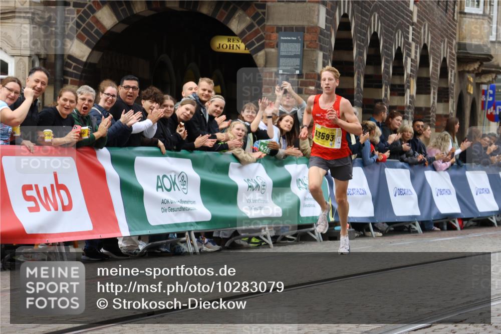 13.09.2026 - 21. swb-Marathon Bremen Strokosch-Dieckow http://msf.ph/oto/10283079 13.09.2026 10:28:52 Ziel 13515, 13547, 13567, 13635, 13604, 13614 meine-sportfotos.de