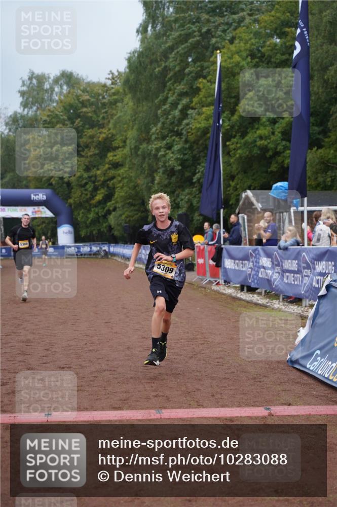 13.09.2026 - Airport Race Dennis Weichert http://msf.ph/oto/10283088 13.09.2026 10:22:00 Ziel 5309, 5388 meine-sportfotos.de