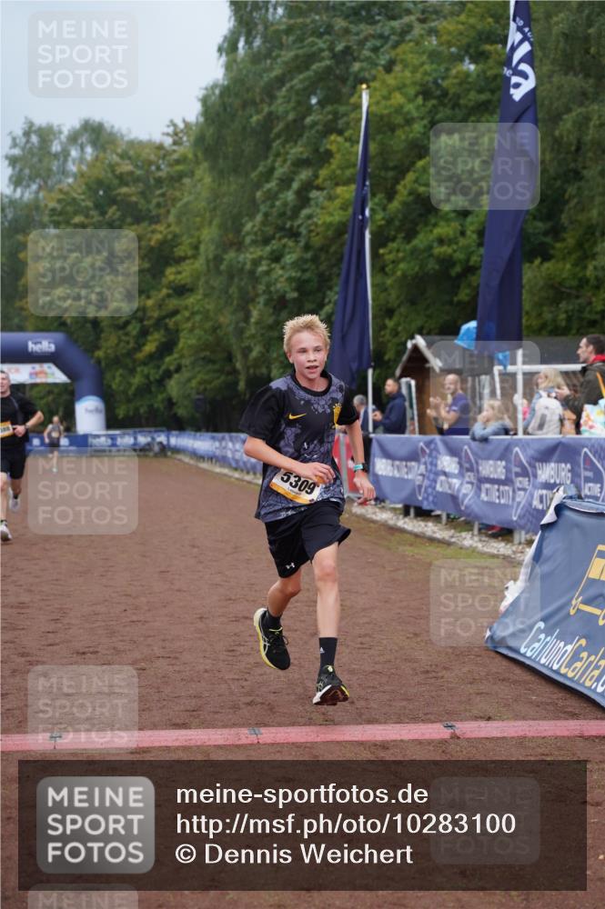 13.09.2026 - Airport Race Dennis Weichert http://msf.ph/oto/10283100 13.09.2026 10:22:01 Ziel 5309, 5388 meine-sportfotos.de