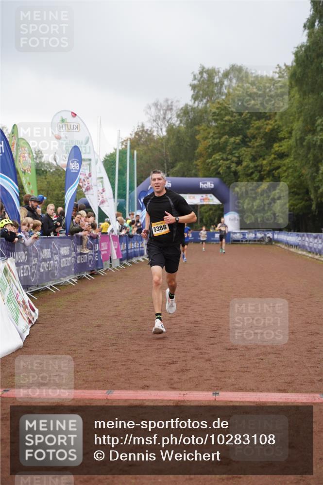 13.09.2026 - Airport Race Dennis Weichert http://msf.ph/oto/10283108 13.09.2026 10:22:03 Ziel 5309, 5368, 5388 meine-sportfotos.de