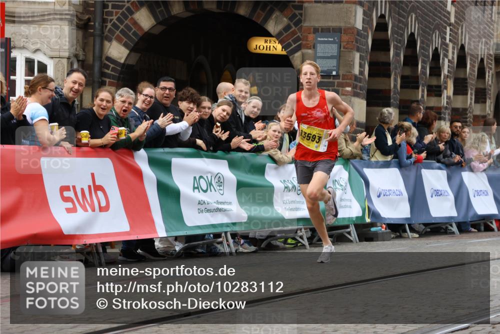 13.09.2026 - 21. swb-Marathon Bremen Strokosch-Dieckow http://msf.ph/oto/10283112 13.09.2026 10:28:52 Ziel 13515, 13547, 13567, 13635, 13604, 13614 meine-sportfotos.de