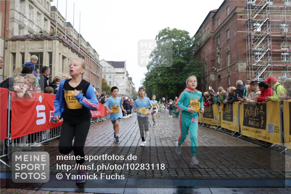 13.09.2026 - Kiel Lauf Yannick Fuchs http://msf.ph/oto/10283118 13.09.2026 08:57:15 Ziel 3382, 5003, 5719, 5809, 8341, 9542, 10321, 10892, 12215, 12512, 81, 139, 482, 653, 899, 1222, 1340, 1544, 2384, 2478, 2479, 2543, 3034, 3161, 3303, 3305, 3665, 3740, 4136, 4228, 4558, 4680, 4901, 4908, 4925, 5223, 5333, 5340, 5597, 6361, 6807, 6903, 7559, 7752, 7927, 8094, 8270, 8424, 9156, 9292, 9307, 9562, 9564, 9826, 9940, 10042, 10213, 10603, 11423, 11495, 11558, 11627, 11986, 12062, 12215, 12455, 160, 1546, 1769, 5006, 5984, 6459, 7715, 9062, 1285, 3520, 4188 meine-sportfotos.de