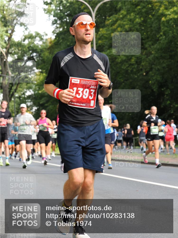 13.09.2026 - 21. swb-Marathon Bremen TobiasT http://msf.ph/oto/10283138 13.09.2026 12:03:53 Laufen 393, 21, 26 meine-sportfotos.de