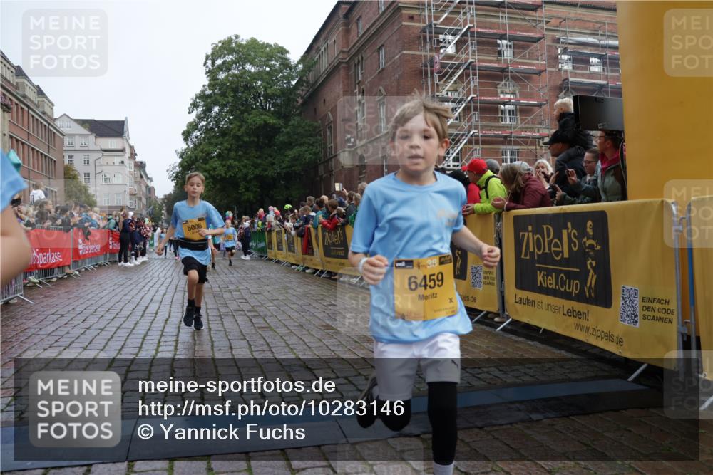 13.09.2026 - Kiel Lauf Yannick Fuchs http://msf.ph/oto/10283146 13.09.2026 08:57:16 Ziel 3382, 5003, 5719, 5809, 8341, 9542, 10321, 10892, 12512, 81, 139, 482, 653, 1222, 1340, 1544, 2384, 2478, 2479, 2543, 3034, 3161, 3303, 3305, 3665, 3740, 4136, 4558, 4680, 4901, 4908, 4925, 5223, 5333, 5340, 5597, 5719, 6361, 6807, 6903, 7559, 7752, 7927, 8094, 8270, 8424, 9156, 9292, 9307, 9562, 9564, 9826, 9940, 10042, 10213, 10603, 11423, 11495, 11558, 11627, 11986, 12062, 12215, 12455, 160, 406, 1546, 1769, 5006, 5984, 6459, 7715, 9062, 1285, 3520, 4188 meine-sportfotos.de
