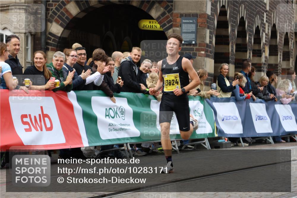 13.09.2026 - 21. swb-Marathon Bremen Strokosch-Dieckow http://msf.ph/oto/10283171 13.09.2026 10:28:57 Ziel 13515, 13547, 13567, 13593, 10597, 13604, 13614 meine-sportfotos.de