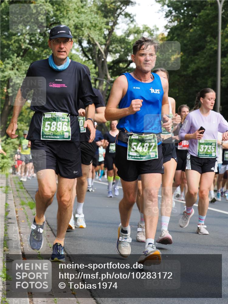 13.09.2026 - 21. swb-Marathon Bremen TobiasT http://msf.ph/oto/10283172 13.09.2026 12:04:06 Laufen 5896, 21, 26, 0, 5487, 8437, 21, 26, 3735 meine-sportfotos.de