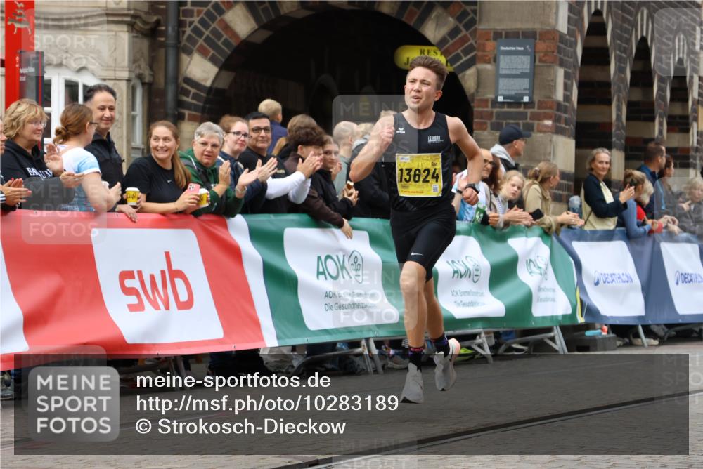 13.09.2026 - 21. swb-Marathon Bremen Strokosch-Dieckow http://msf.ph/oto/10283189 13.09.2026 10:28:58 Ziel 13515, 13547, 13567, 13593, 13624, 10597, 13604, 13614 meine-sportfotos.de