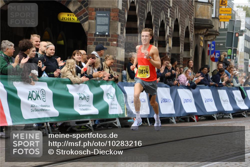 13.09.2026 - 21. swb-Marathon Bremen Strokosch-Dieckow http://msf.ph/oto/10283216 13.09.2026 10:29:12 Ziel 13593, 13614, 13624, 13517, 13542, 13557 meine-sportfotos.de