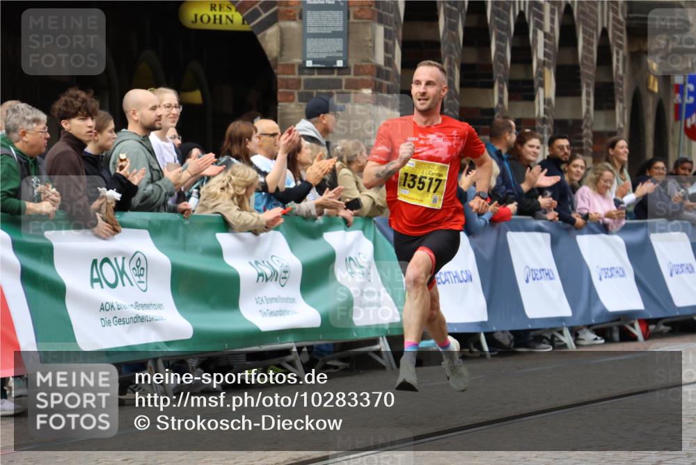13.09.2026 - 21. swb-Marathon Bremen Strokosch-Dieckow http://msf.ph/oto/10283370 13.09.2026 10:29:34 Ziel 10597, 13517, 13557, 13604, 13510, 13579, 13623 meine-sportfotos.de