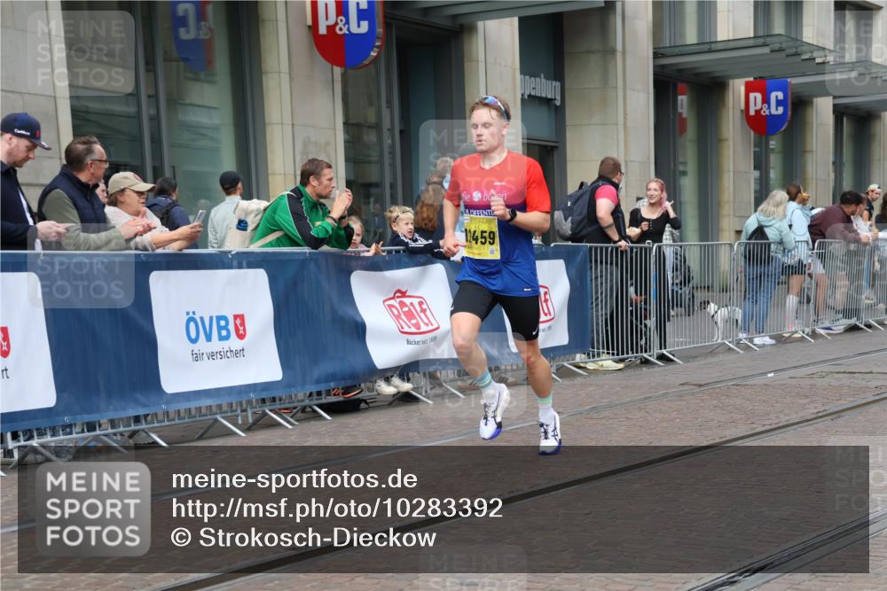 13.09.2026 - 21. swb-Marathon Bremen Strokosch-Dieckow http://msf.ph/oto/10283392 13.09.2026 10:33:41 Ziel 10797, 13541, 13605, 10366, 10475, 11059, 11481, 11652, 12459, 13530 meine-sportfotos.de