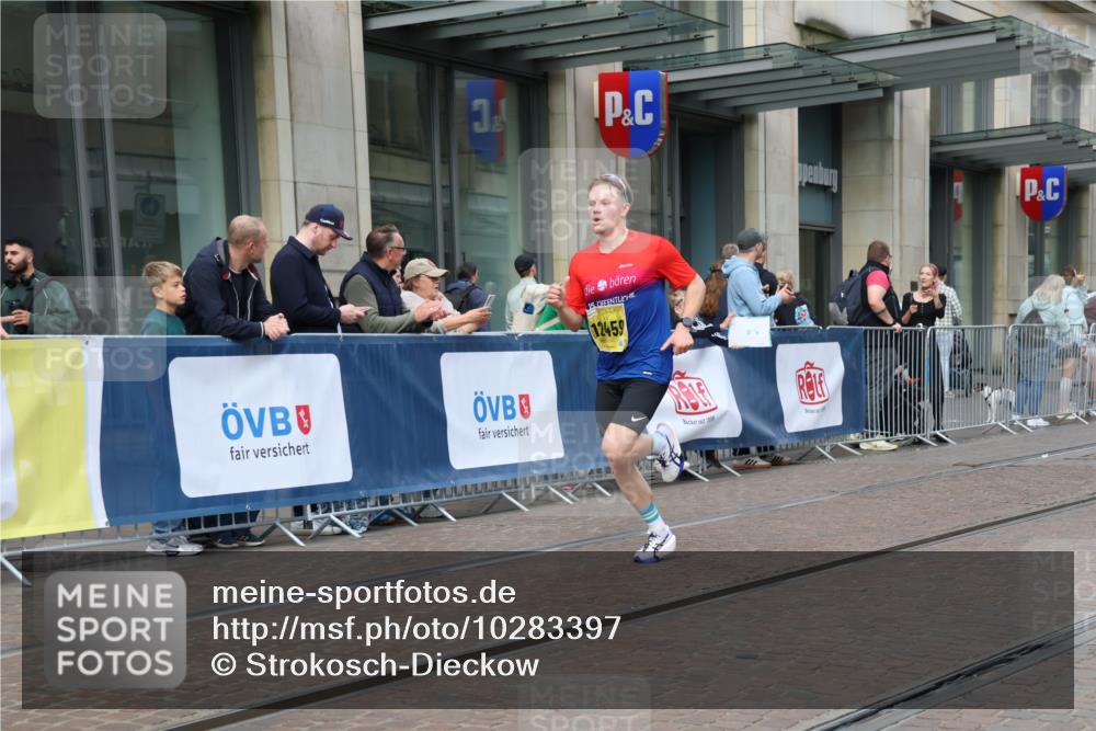 13.09.2026 - 21. swb-Marathon Bremen Strokosch-Dieckow http://msf.ph/oto/10283397 13.09.2026 10:33:42 Ziel 10797, 13541, 13605, 10366, 10475, 11059, 11481, 11652, 12459, 13530 meine-sportfotos.de