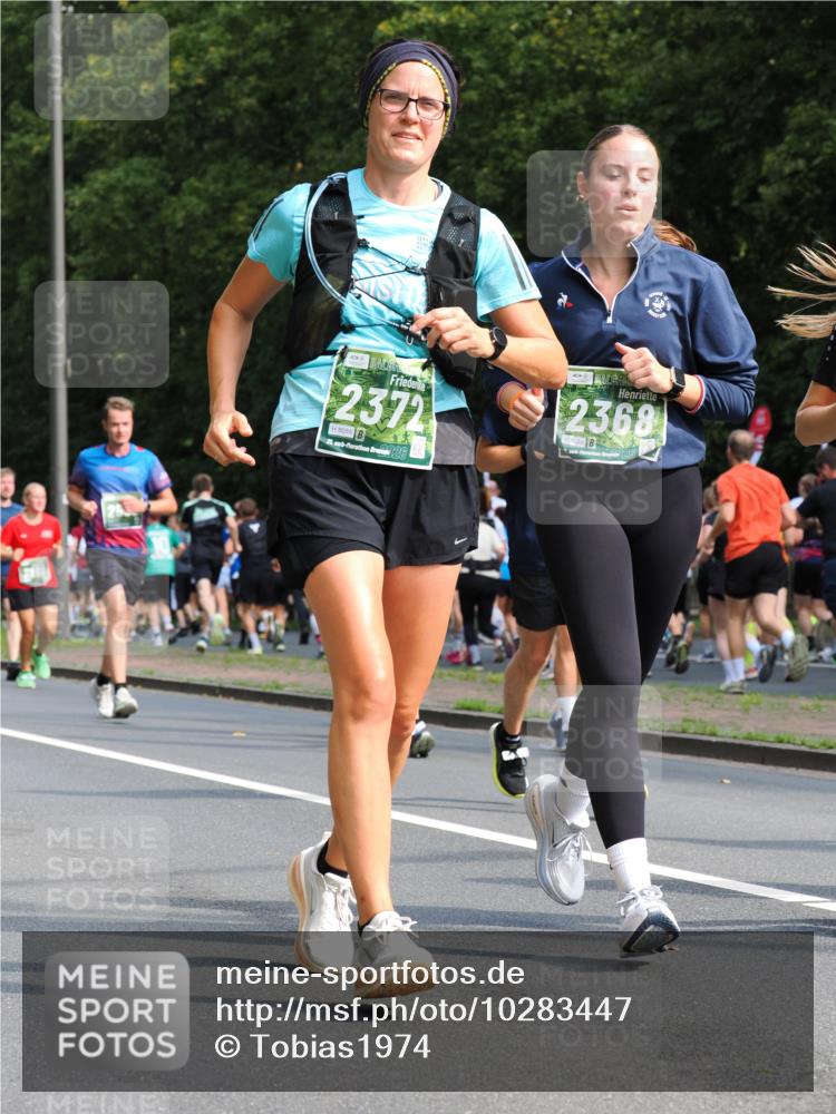 13.09.2026 - 21. swb-Marathon Bremen TobiasT http://msf.ph/oto/10283447 13.09.2026 12:05:00 Laufen 2372, 8088, 21, 26, 2368, 8089 meine-sportfotos.de