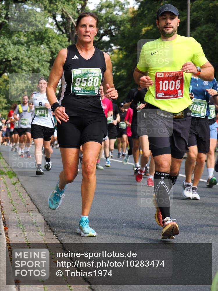 13.09.2026 - 21. swb-Marathon Bremen TobiasT http://msf.ph/oto/10283474 13.09.2026 12:05:05 Laufen 6281, 9580, 9258, 21, 26, 1008, 26, 7887 meine-sportfotos.de