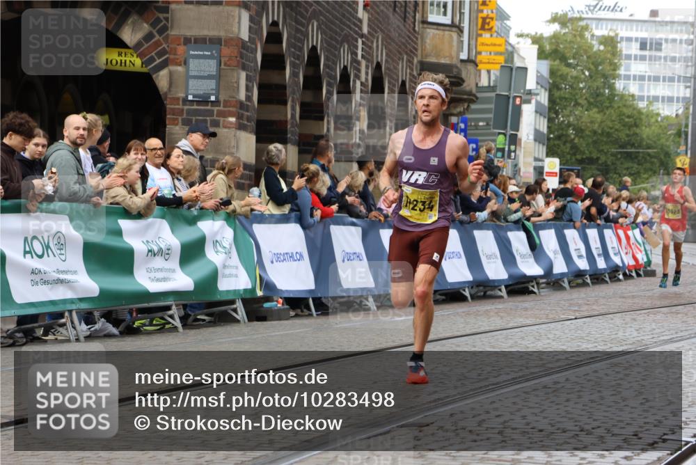 13.09.2026 - 21. swb-Marathon Bremen Strokosch-Dieckow http://msf.ph/oto/10283498 13.09.2026 10:29:45 Ziel 11234, 13517, 13542, 13557 meine-sportfotos.de