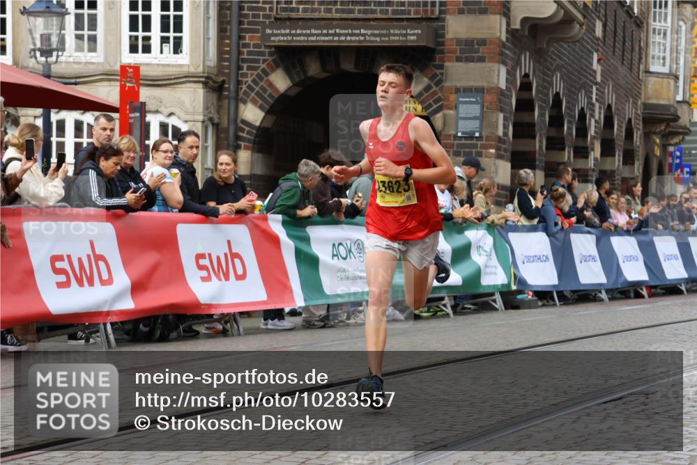 13.09.2026 - 21. swb-Marathon Bremen Strokosch-Dieckow http://msf.ph/oto/10283557 13.09.2026 10:29:50 Ziel 11234, 13517, 13542, 13557, 13623 meine-sportfotos.de