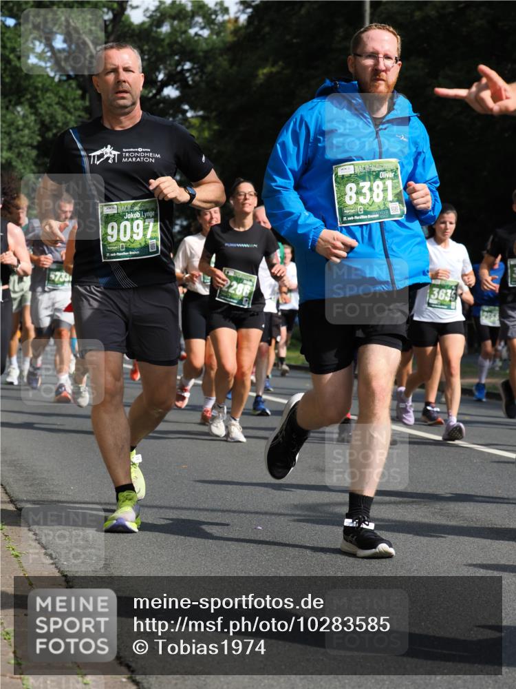 13.09.2026 - 21. swb-Marathon Bremen TobiasT http://msf.ph/oto/10283585 13.09.2026 12:05:31 Laufen 9097, 21, 8381, 21, 126, 3635 meine-sportfotos.de
