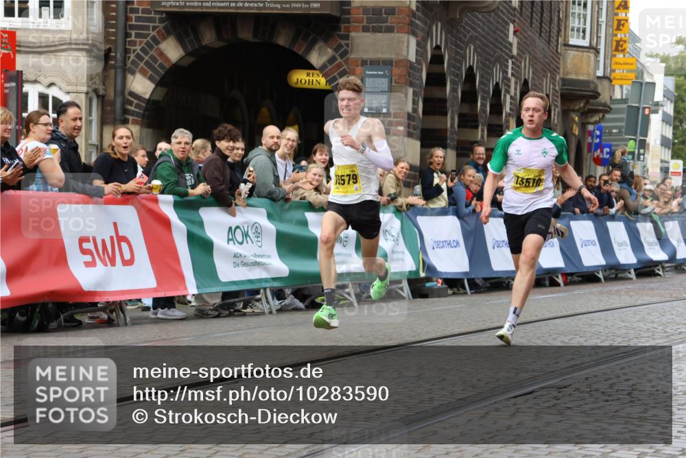 13.09.2026 - 21. swb-Marathon Bremen Strokosch-Dieckow http://msf.ph/oto/10283590 13.09.2026 10:29:53 Ziel 11234, 13510, 13517, 13542, 13557, 13579, 13623 meine-sportfotos.de