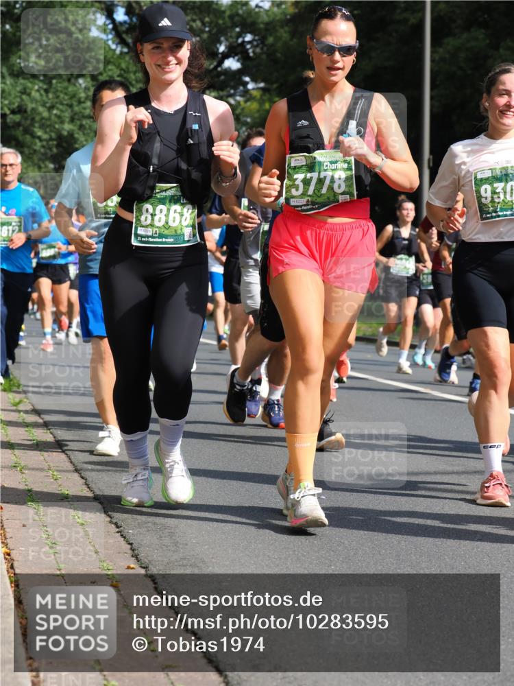 13.09.2026 - 21. swb-Marathon Bremen TobiasT http://msf.ph/oto/10283595 13.09.2026 12:05:34 Laufen 8868, 6228, 21, 20, 3778, 6227, 38, 930 meine-sportfotos.de