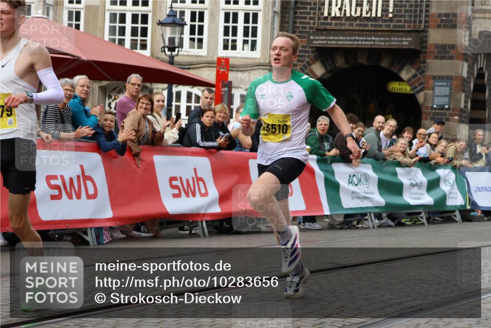 13.09.2026 - 21. swb-Marathon Bremen Strokosch-Dieckow http://msf.ph/oto/10283656 13.09.2026 10:29:54 Ziel 11234, 13510, 13517, 13542, 13557, 13579, 13623 meine-sportfotos.de