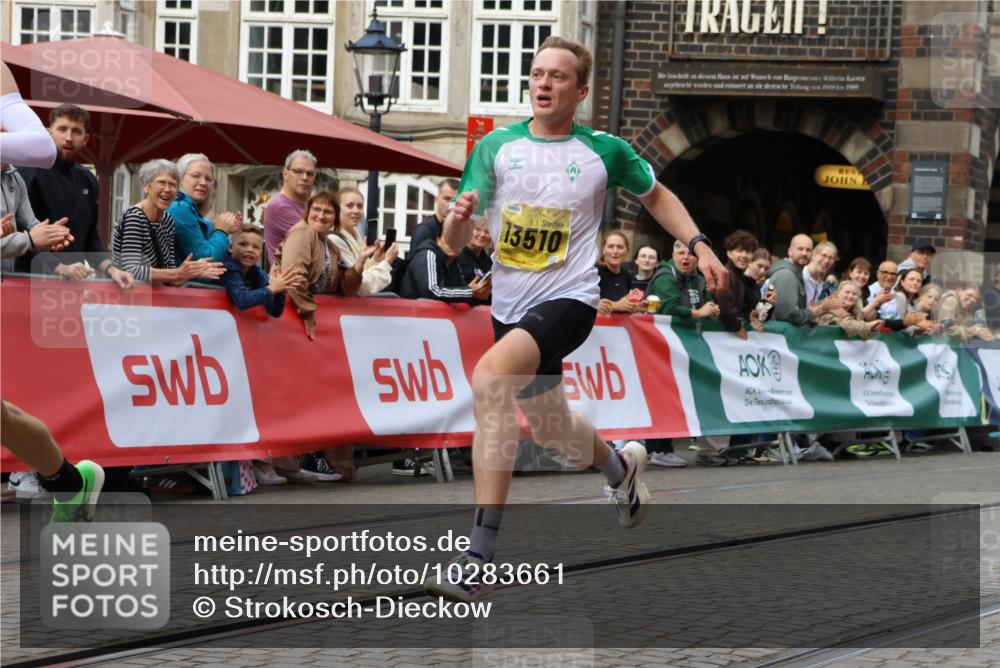 13.09.2026 - 21. swb-Marathon Bremen Strokosch-Dieckow http://msf.ph/oto/10283661 13.09.2026 10:29:54 Ziel 11234, 13510, 13517, 13542, 13557, 13579, 13623 meine-sportfotos.de