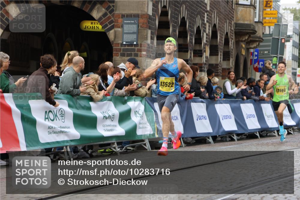 13.09.2026 - 21. swb-Marathon Bremen Strokosch-Dieckow http://msf.ph/oto/10283716 13.09.2026 10:30:26 Ziel 13522, 13561, 12458, 13603 meine-sportfotos.de