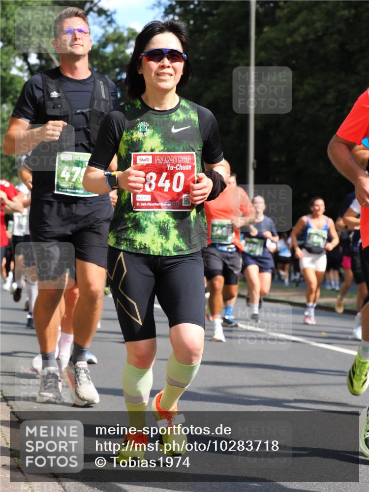 13.09.2026 - 21. swb-Marathon Bremen TobiasT http://msf.ph/oto/10283718 13.09.2026 12:06:15 Laufen 471, 840, 0199, 21, 26 meine-sportfotos.de